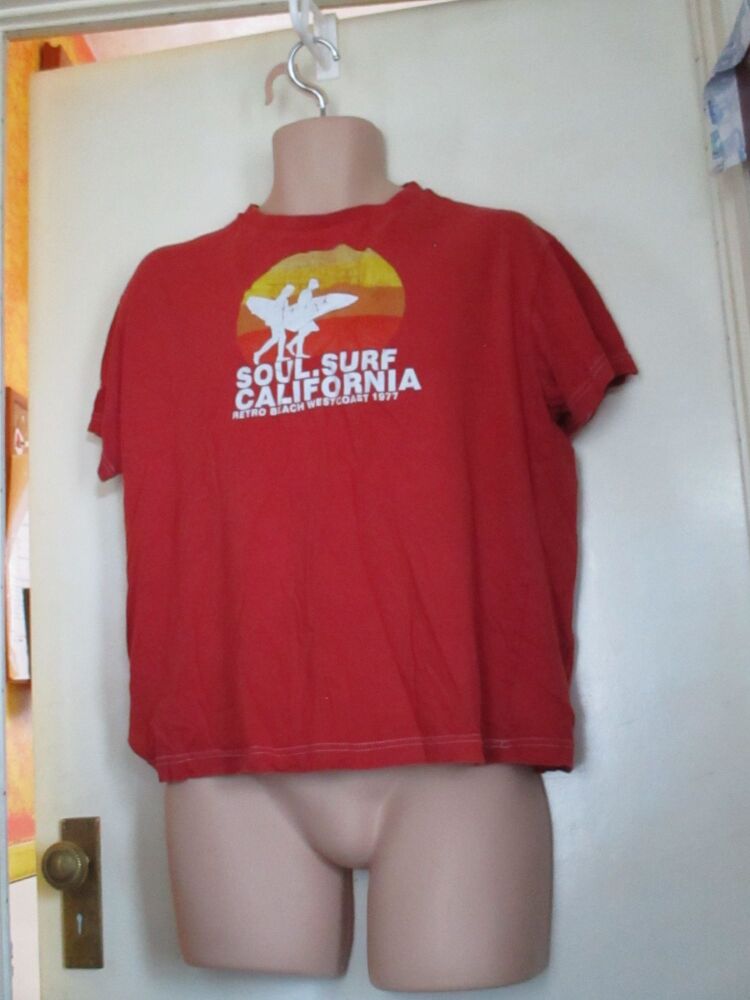 Easy Casual - Size L - Red T-Shirt with Soul Surf California Retro Beach We