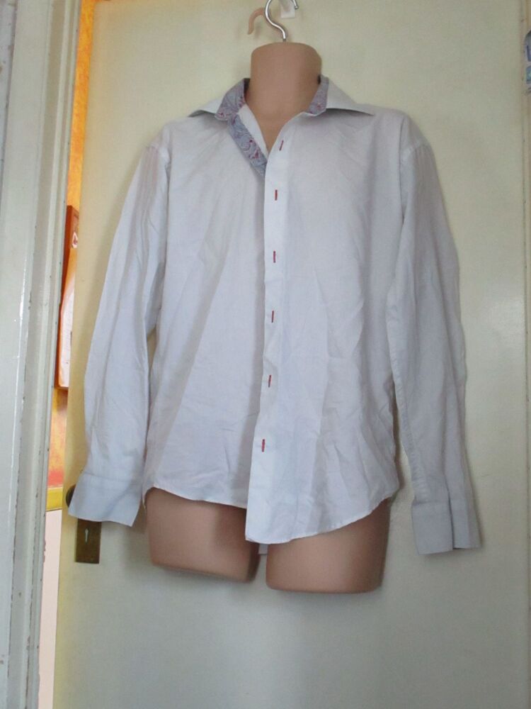 JSS Slim Fit Size L White with Red Blue Detail - Short Sleeve Shirt