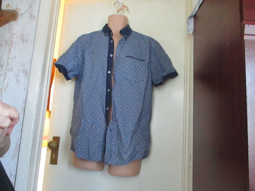 Florence & Fred Size L - Blue White Vintage Look Short Sleeve Shirt