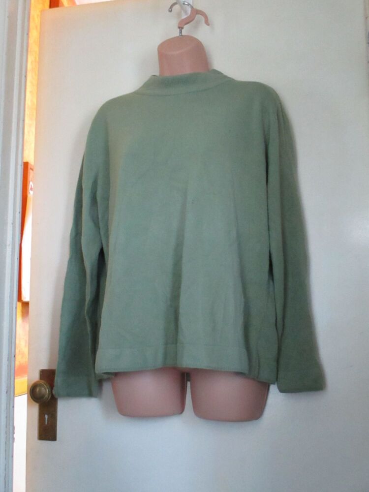 BM Size L Pea Green Knitted Jumper Top