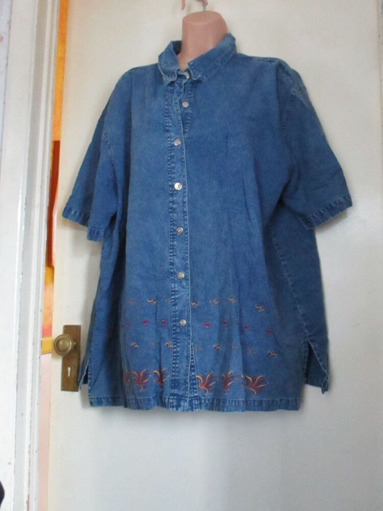 Club Z Denim Size L - Blouse / Shirt with Embroidered detail