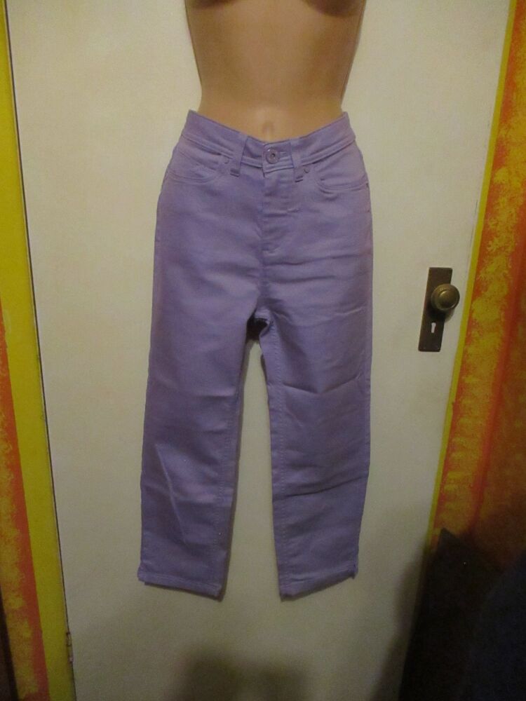 Per Una Size Unknown Guesstimate 10-12 Lavender Cropped Trousers