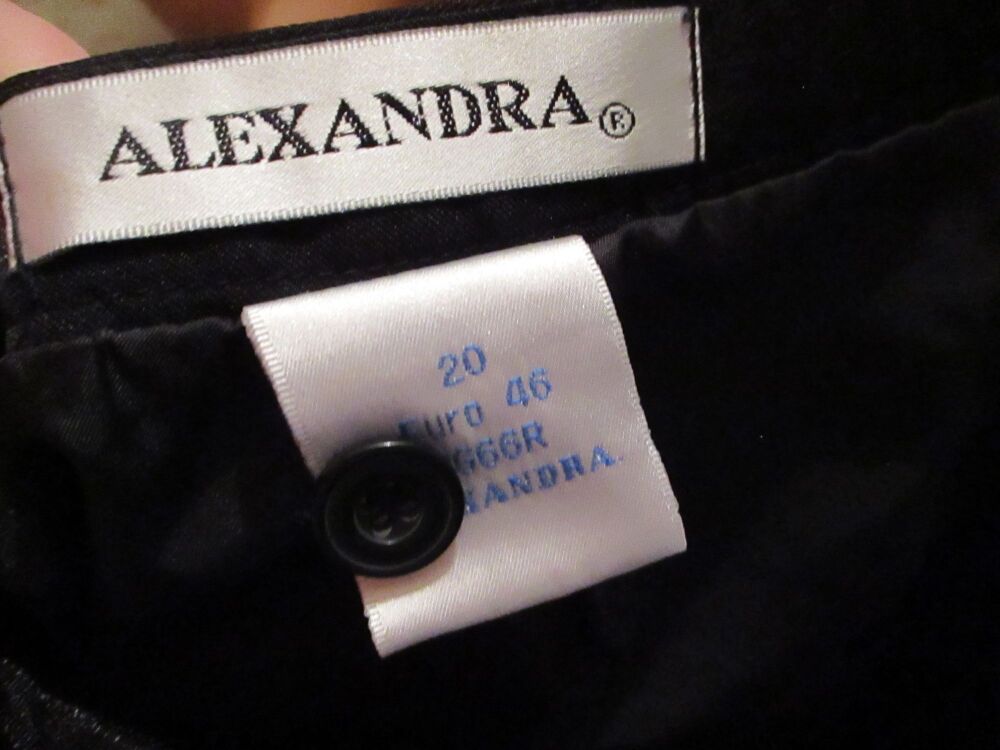 Alexandra Size 20 Black Pleated Skirt
