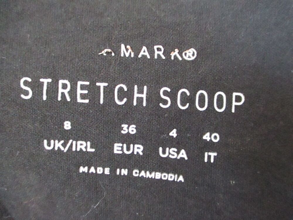 Primark - Black Long Sleeved Stretch Scoop Top - Size 8