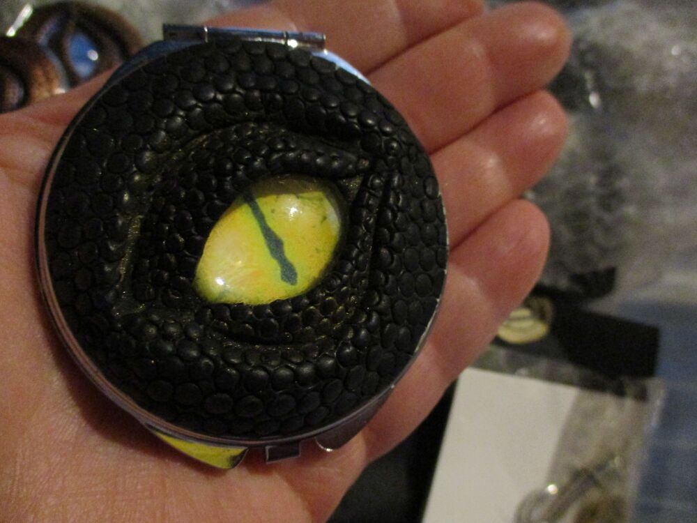 Black with Yellow Iris - Dragon Eye Scale Design Ornamental Compact Mirror - Slight chip