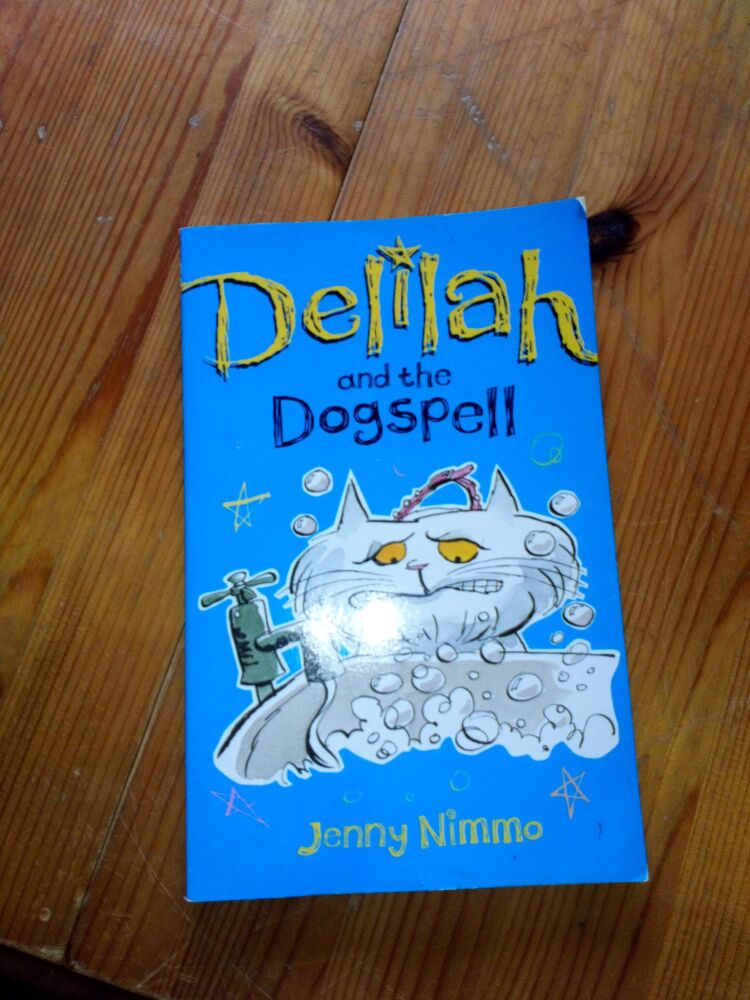 Delilah and the Dogspell - Jenny Nimmo - Paperback