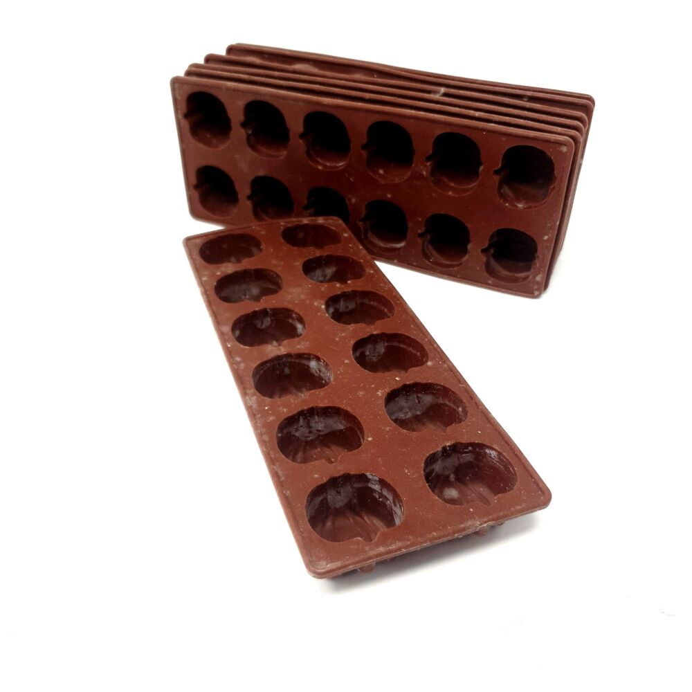 Set of 7 "12 Cavity" Pumpkin moulds previously used for wax melts - Good Condition