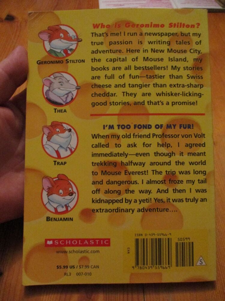 I'm Too Fond Of My Fur! - Geronimo Stilton - Scholastic - Paperback