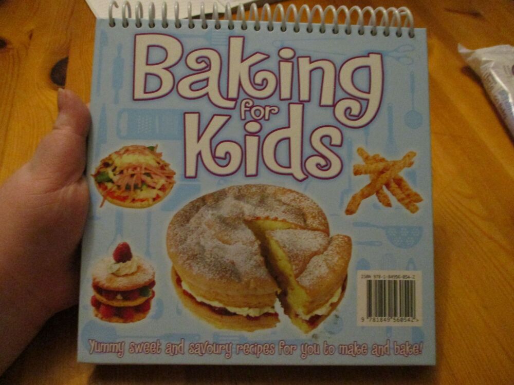 Baking For Kids -  - Top That! - Mouth-watering Sweet And Savoury Recipes For You To Make And Bake! - Flip Book