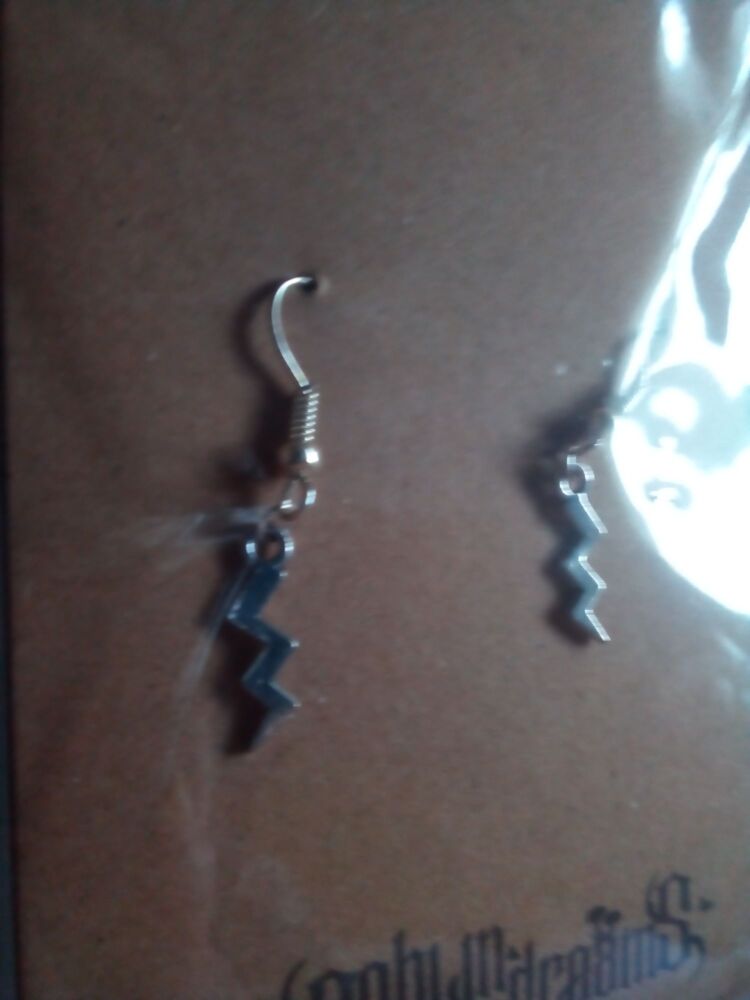 Goblin Dreams - Tiny Lightning Bolt Zigzag Styled Earrings