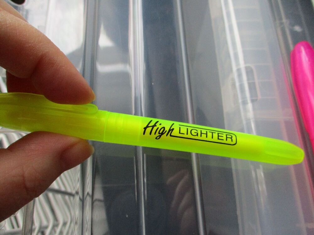 Yellow Loose Single Highlighter Pen - Back To School / Office Supply