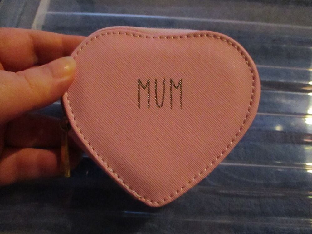 Pink Heart Side Opening Zipped Pouch/Purse with "Mum" Text