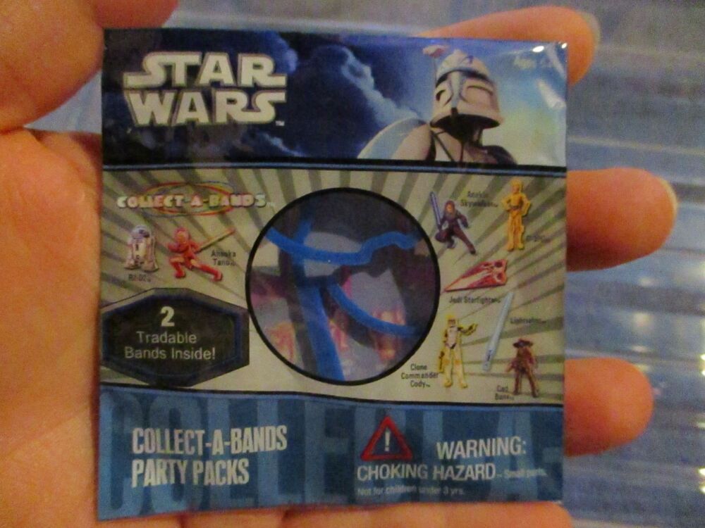 RARE Star Wars Collect-A-Bands 2pc Party Pack