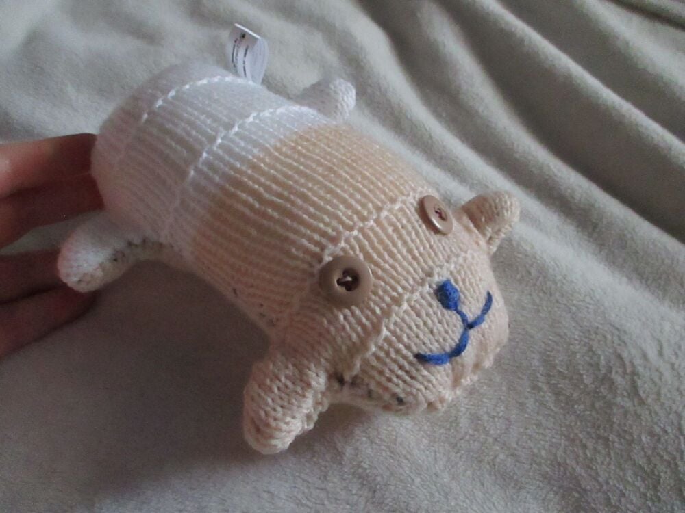 Caramel Cream and White with Cream Brown Eyes Tailless Scuttlecat - Knitted By KittyMumma Soft Toy