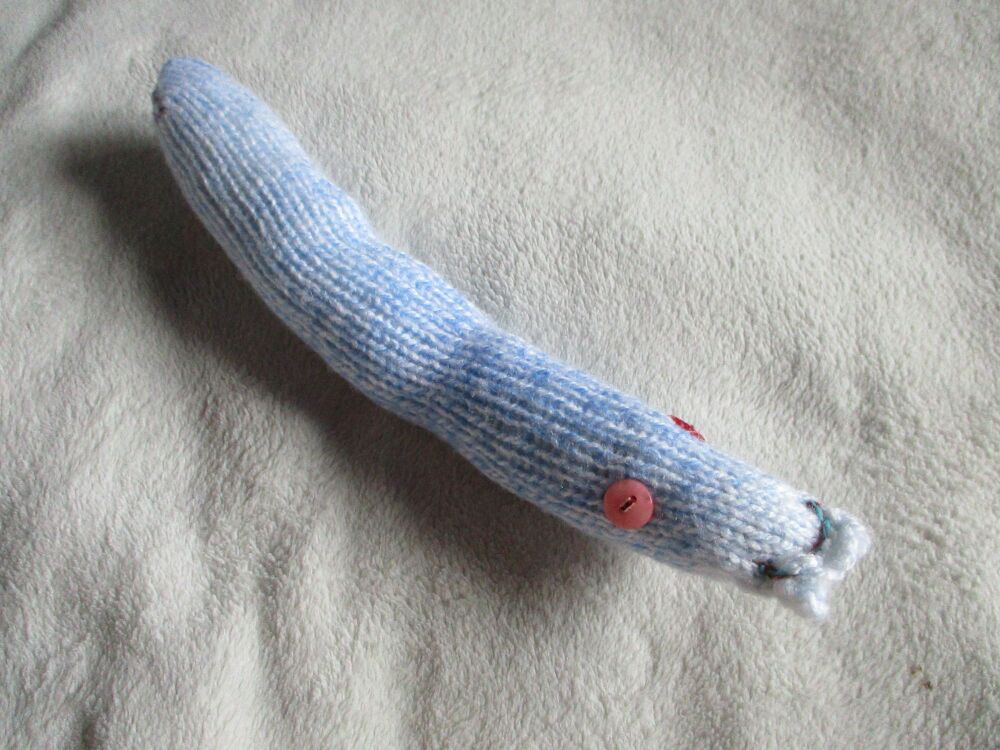 (p)White Blue Rainbow Med-Midi Snake with Pink Eyes Knitted Soft Toy