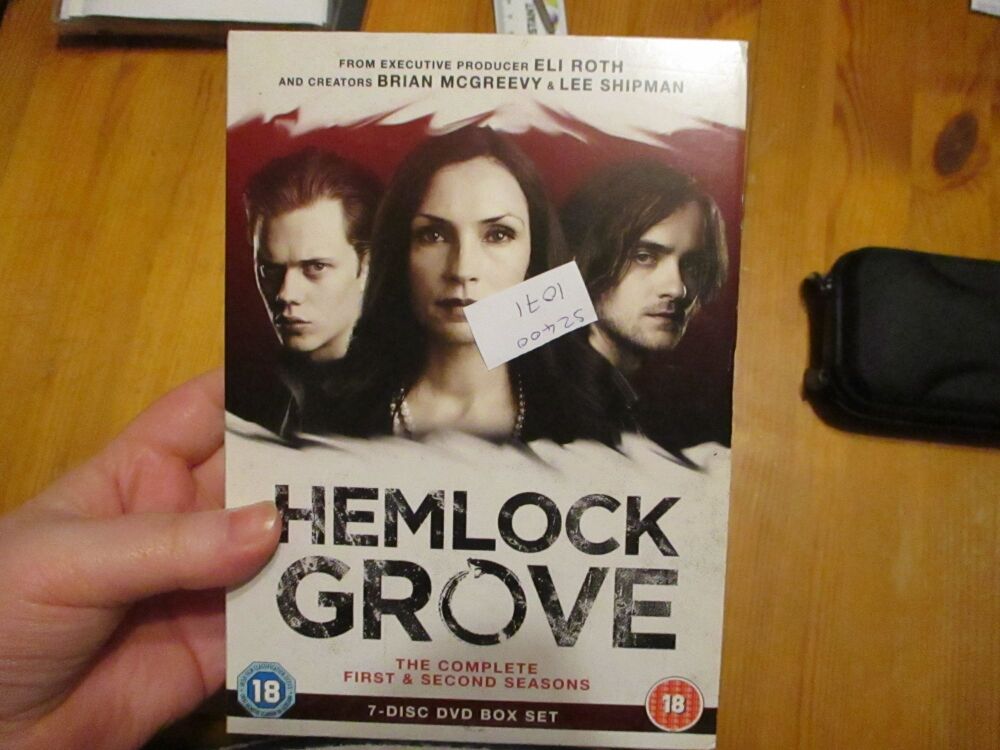 Hemlock Grove Series 1 & 2 Complete Box Set - DVD - LN Disc. VGC Case - Pal (S24001071)