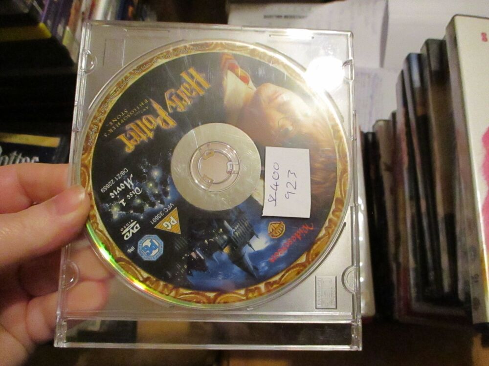 Harry Potter And The Philosophers Stone - 2 Disc Edition Disc 1 Only - DVD - VLSS Disc. VGC NOC Case - Pal (S2400923)