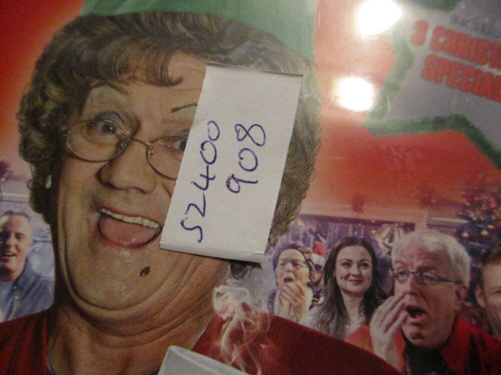 Mrs Brown's Boys - Christmas Crackers -  DVD - FP/FS Disc VGC Case - Pal (S2400908)