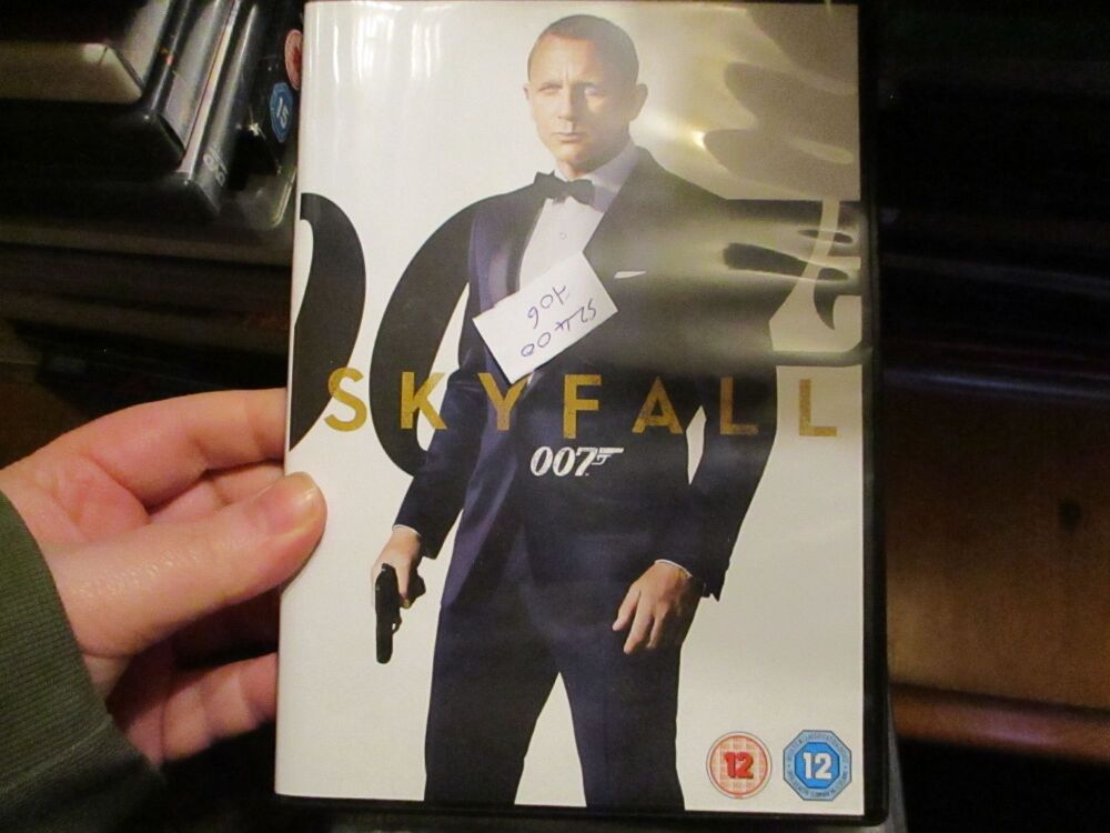 SkyFall - James Bond - 007 -  DVD - FS Disc VGC Case - Pal (S2400706)