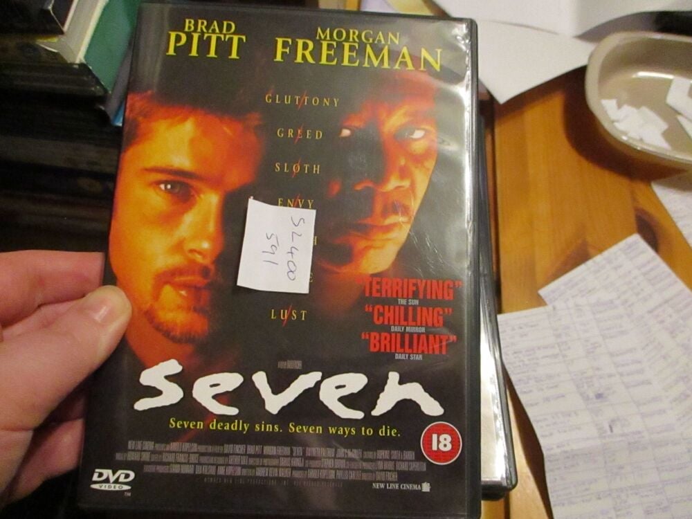 Seven - Brad Pitt Morgan Freeman - DVD - LN Disc - VGC Case - Pal (S2400591)