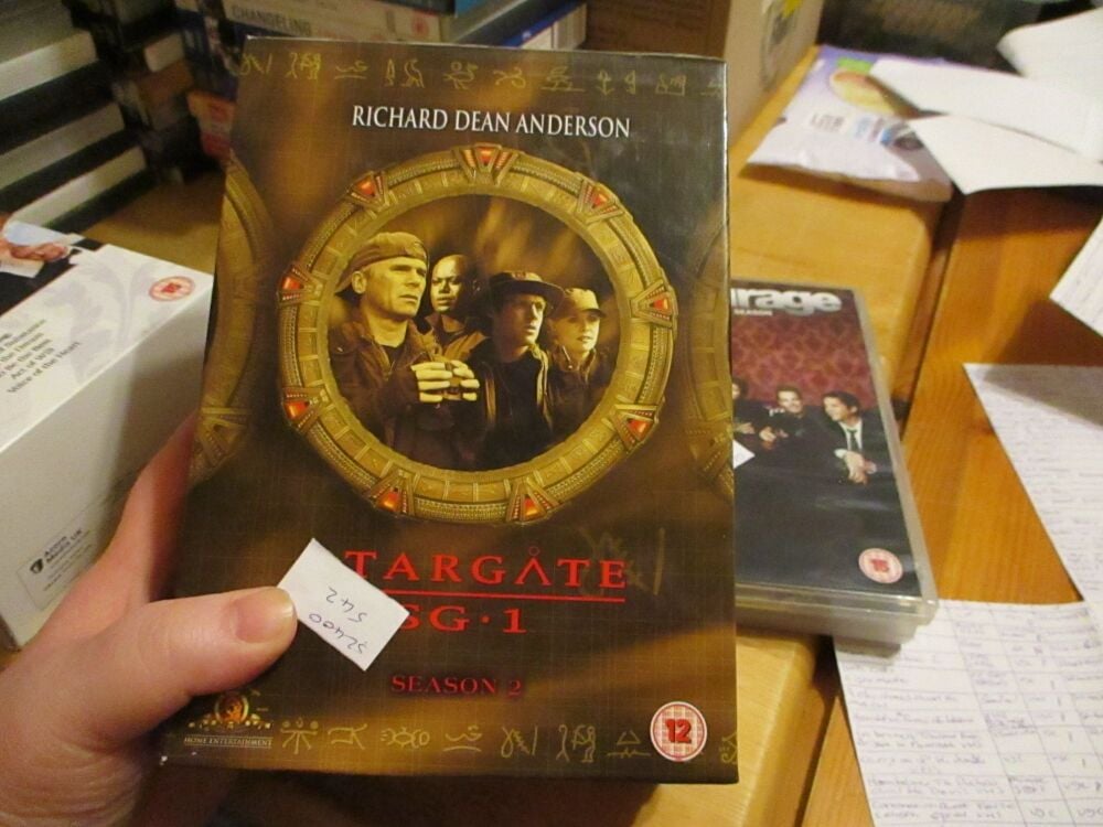 Stargate SG1 - Season 2 Box Set - DVD - LN Disc - VGC Case - Pal (S2400542)