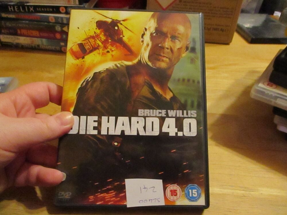 Die Hard 4.0 - Bruce Willis - DVD - LN Disc - VGC Case - Pal (S2400241)