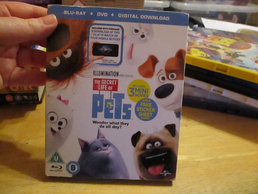 The Secret Life Of Pets - Bluray & DVD - FP/LN Disc - VGC Case - Pal (S2400141)