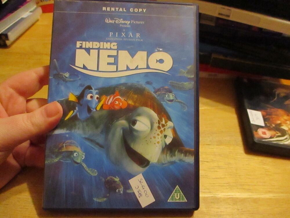 Disney's Finding Nemo - 2 Disc Collector's Edition Rental Copy -  DVD - Dusty/LN Disc - VGC Case - Pal (S2400358)