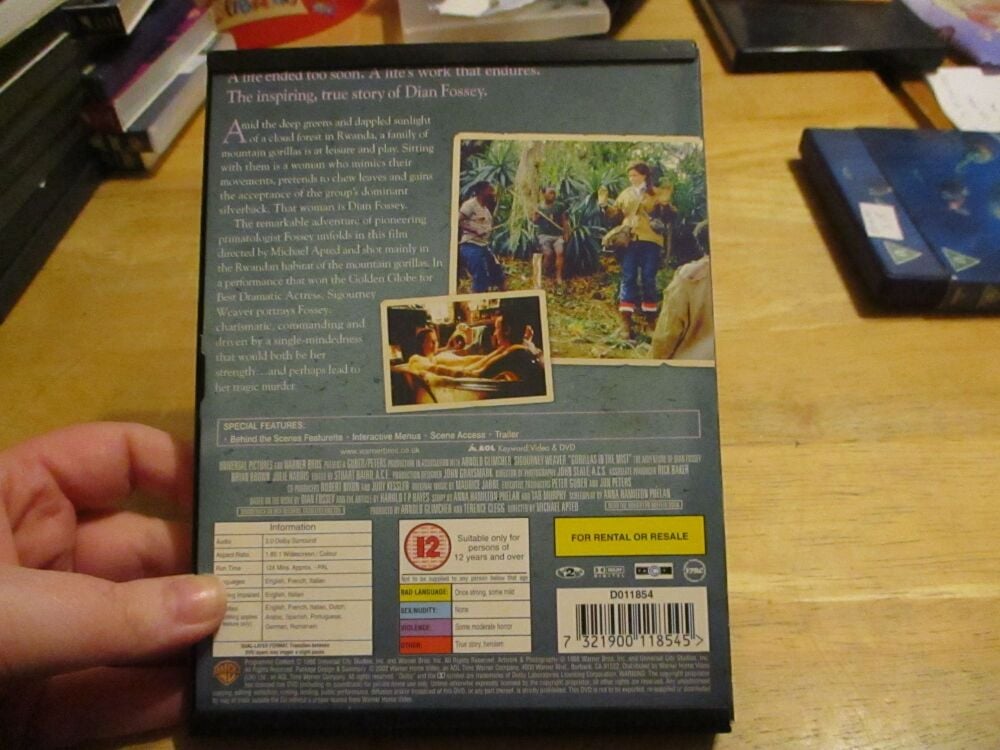 Gorillas In The Mist - The Adventures Of Dian Fossey - DVD - VLSS Disc - VGC Case - Pal (S2400319)