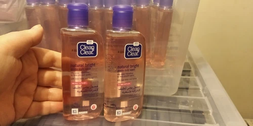 2 x Clean & Clear Face Wash - gentle hydrating daily wash 100ml