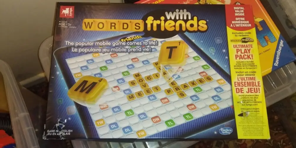 HASBRO Gaming Words with Friends Game Board Complete But Box Tatty