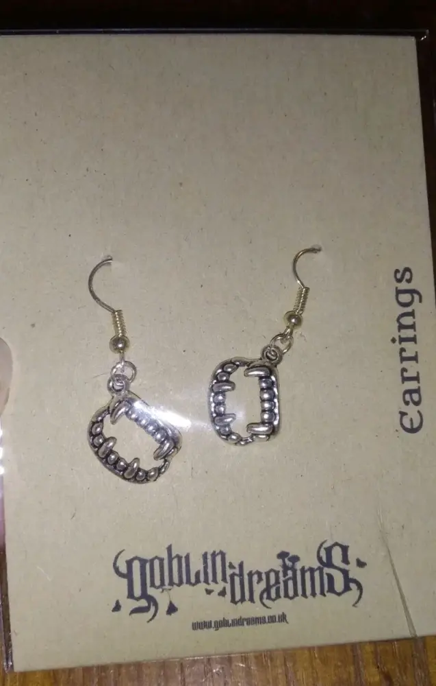 Goblin Dreams - 3D Teeth Mouth Bite Fangs Styled Earrings