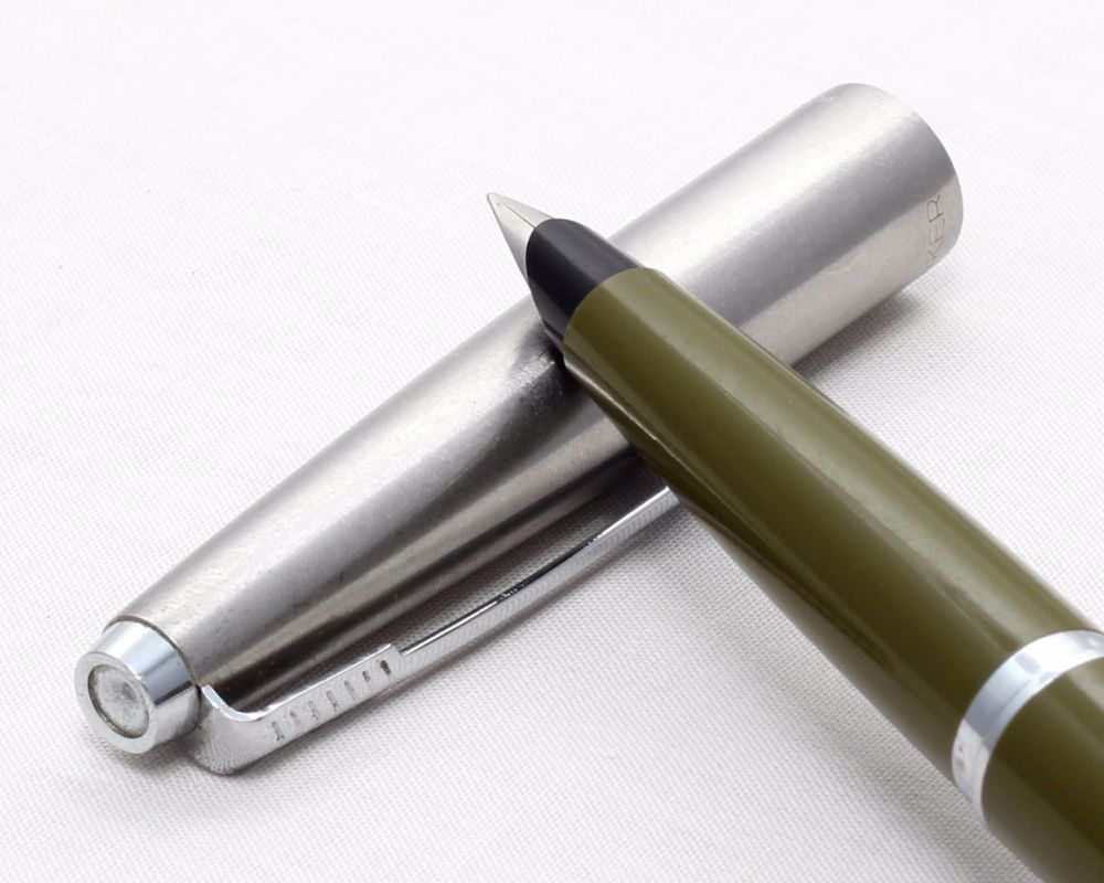 No.8165. Parker 45 CT in Olive Green. Smooth Fine FIVE STAR Nib.