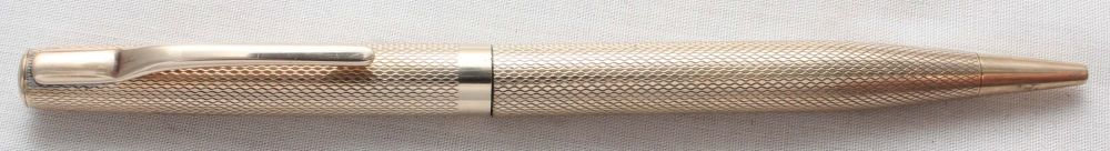 No.7930. William Manton Solid 9ct Gold Pencil.
