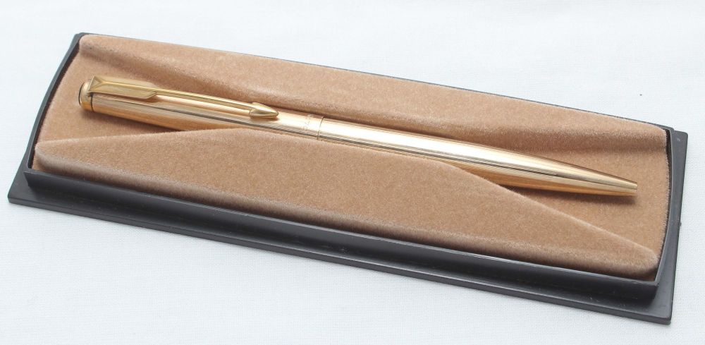 8420 Parker Falcon Ball Pen, Finished in Rolled Gold. Mint and Boxed.