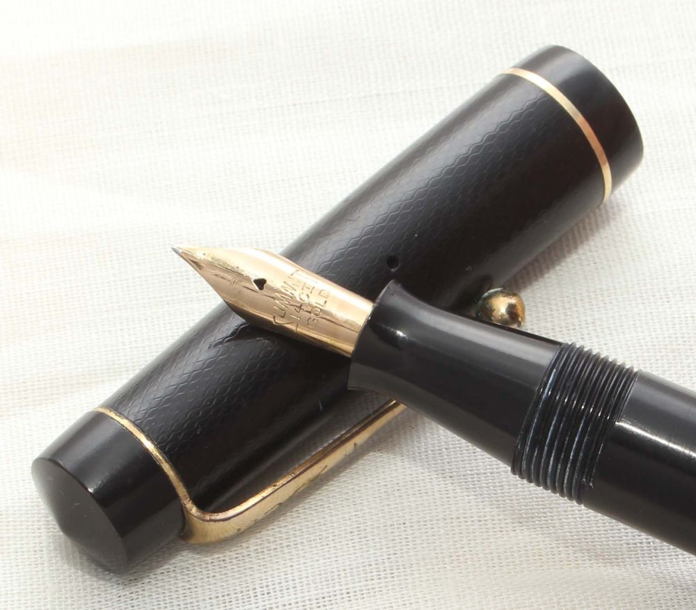 8646 Summit S.125 Fountain Pen in Black with gold filled trim. Medium FIVE 