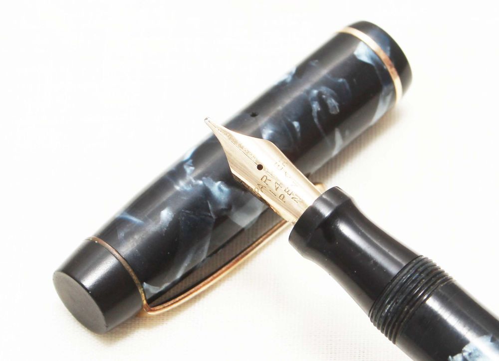 8690 Parker Victory Mk I in Blue Marble, c1946. Smooth Medium Italic FIVE S