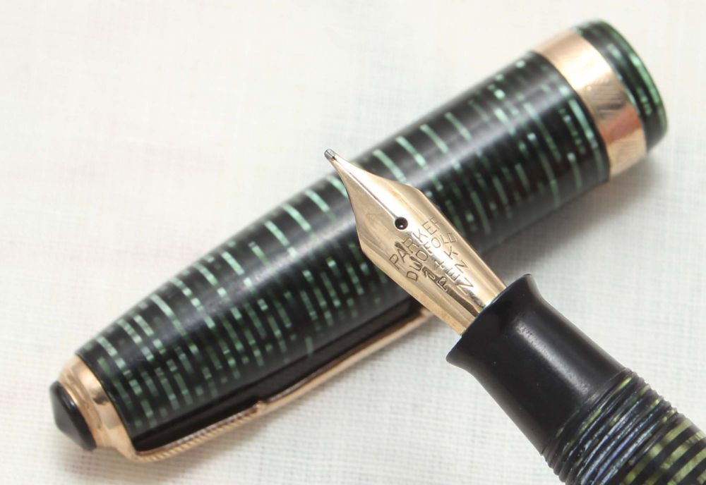 8816 Parker Vacumatic Fountain Pen in Emerald Pearl, Medium FIVE STAR Nib.