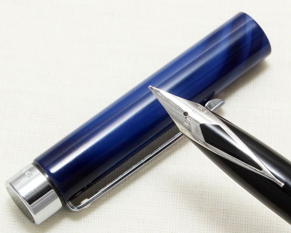 8972 Sheaffer Targa 1099 Blue Swirl Fountain Pen. Fine FIVE STAR nib. Mint 