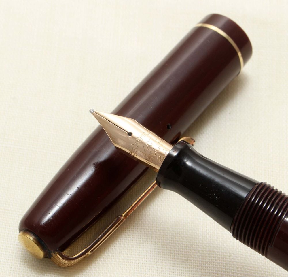 9185 Watermans 502 Fountain Pen in Dark Brown,  Medium FIVE STAR Nib. Boxed