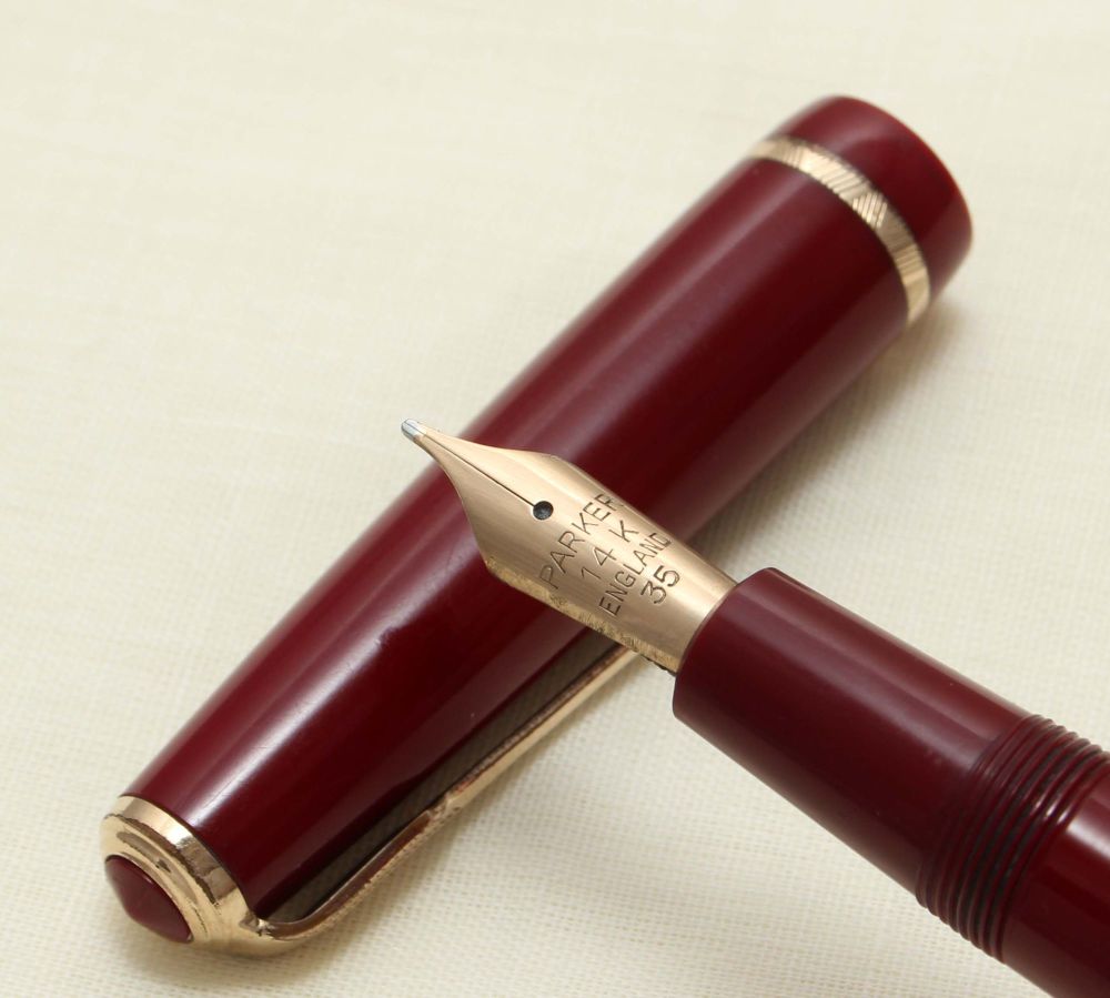9238 Parker Duofold Senior in Burgundy, c1965. Smooth Medium FIVE STAR Nib.