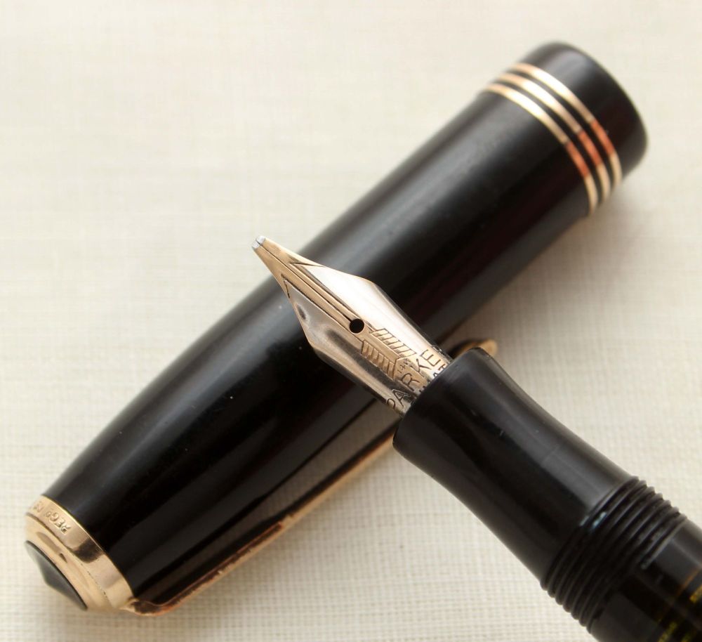 9665 Parker Vacumatic Slender Junior Fountain Pen in Black, Broad Italic FI