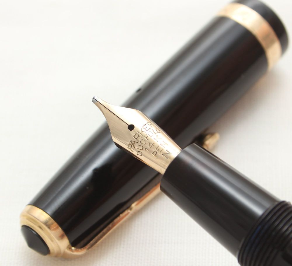 9772 Parker Duofold Demi in Black, c1965. Smooth Broad side of Medium FIVE 