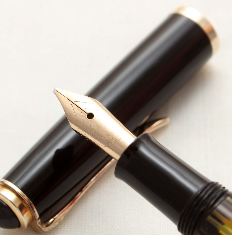 9831 Pelikan 400N Fountain Pen in Tortoise Brown Stripe with Gold Filled Tr