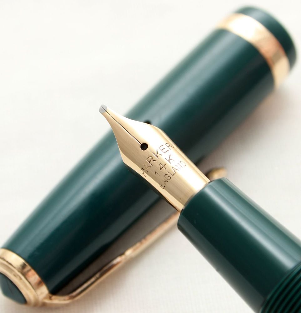 9860 Parker Duofold Demi in Green, c1965. Smooth Broad Oblique Italic FIVE 