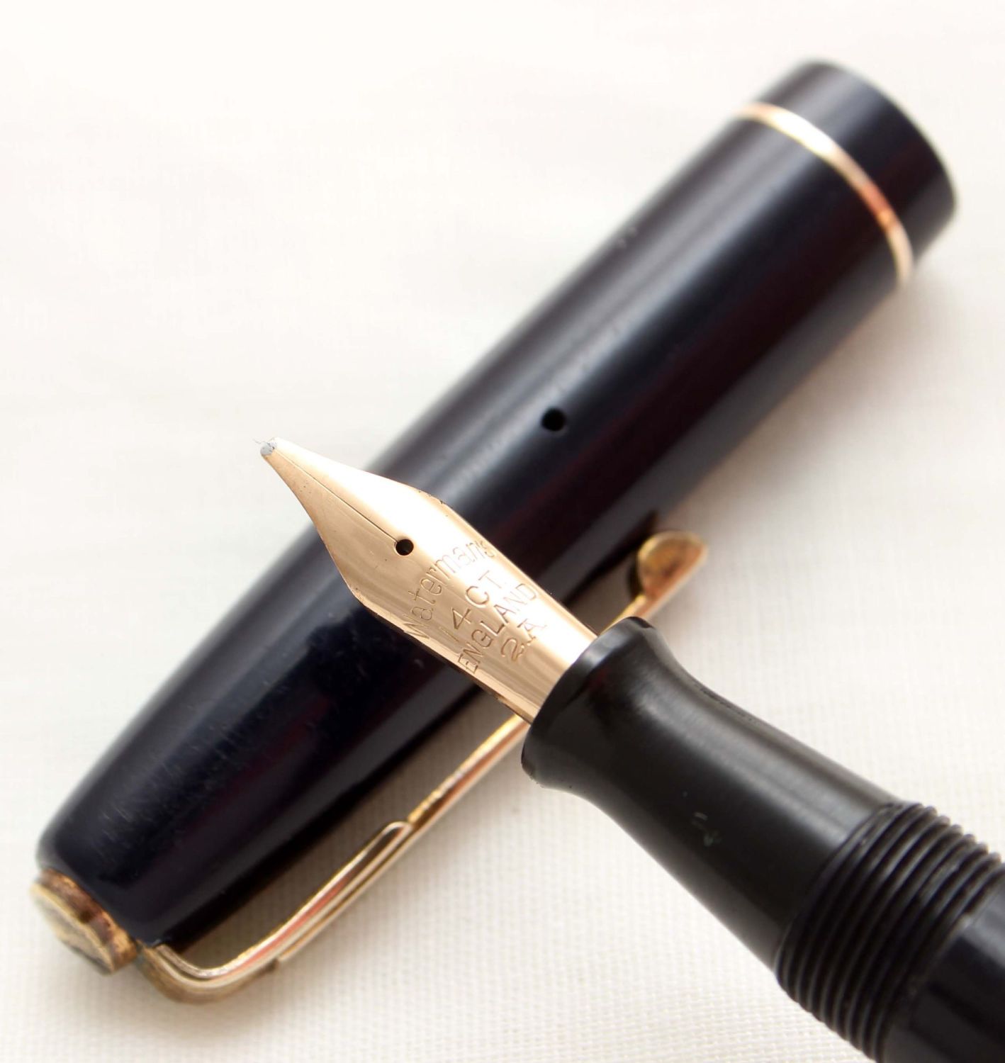 9964 Watermans 502 Fountain Pen in Classic Black, Broad Italic FIVE