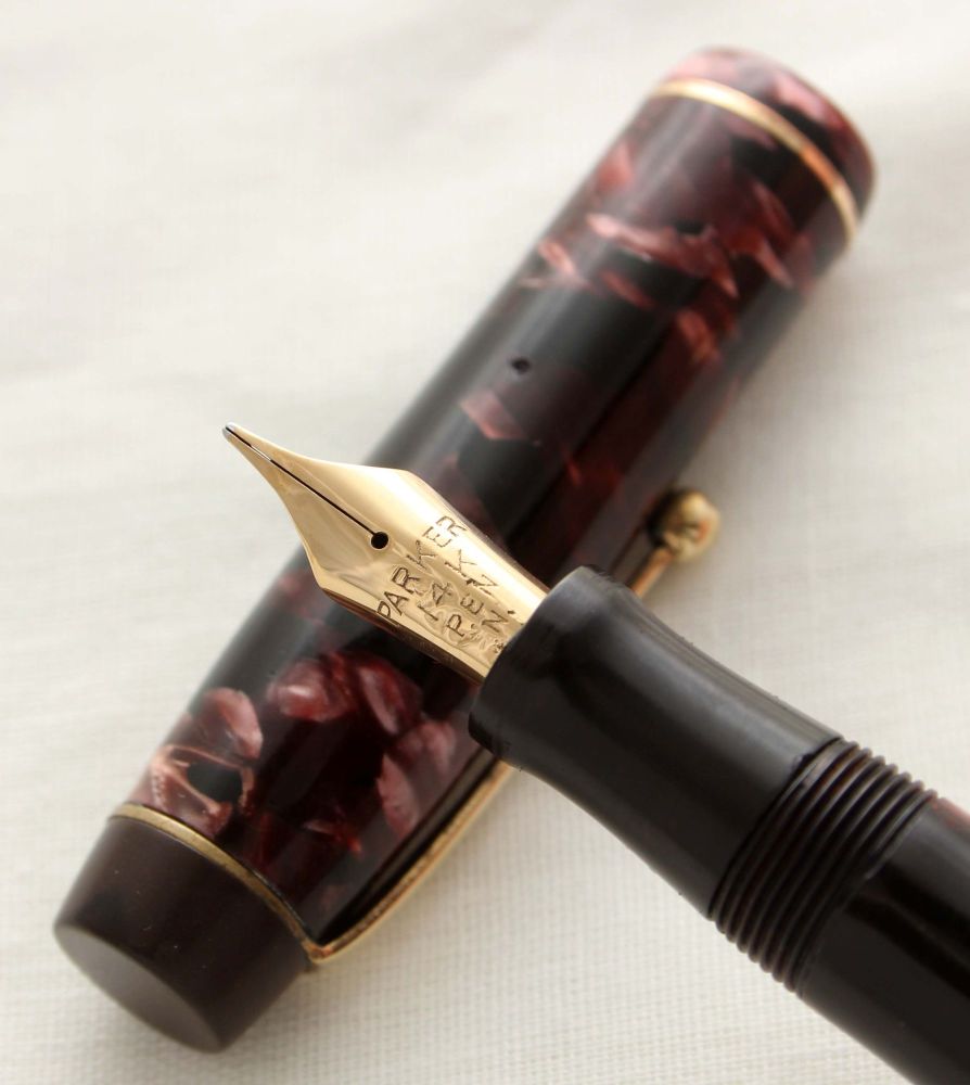 9987 Parker Victory Mk I in Burgundy Marble, c1941. Smooth Broad FIVE STAR 