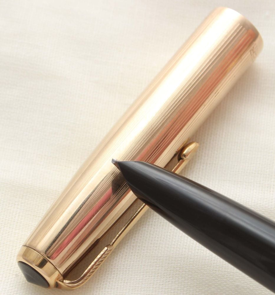 3108 Parker 51 Aerometric in Black with a Rolled Gold Cap. Smooth Broad Obl