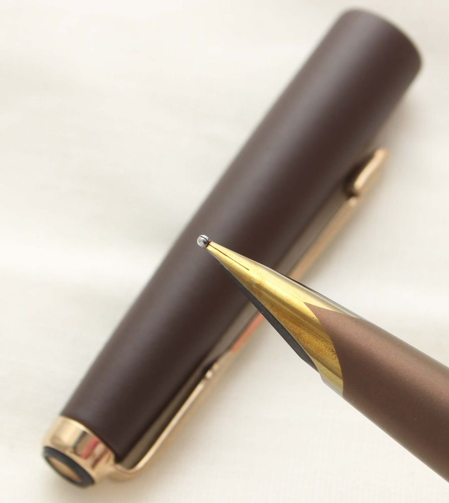 3100 Parker Falcon Fountain Pen, Finished in Matte Brown, Smooth Medium nib