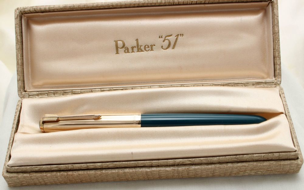 3174 Parker 51 Custom Aerometric in Teal Blue with a Rolled Gold Cap. Smoot